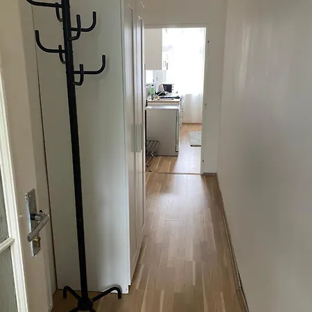 Roomy Close To Palmovka * Prague